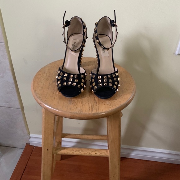 Valentino rockstuds heels - Picture 2 of 9